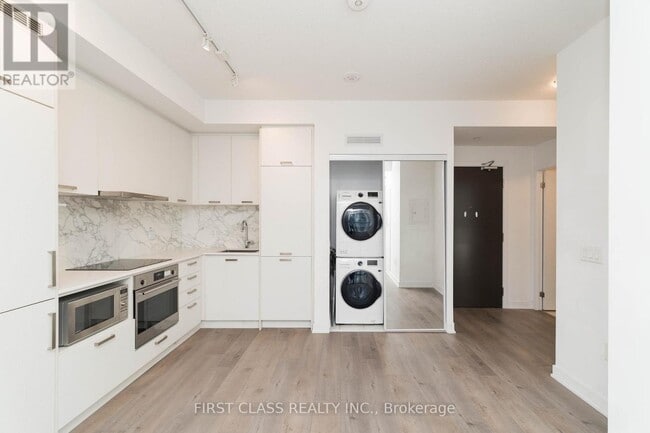 Photo du bâtiment - 10 Honeycrisp Cres