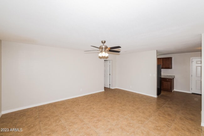Foto del edificio - 5611 N 32nd Dr