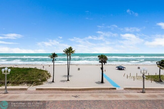 Building Photo - 1751 N Surf Rd