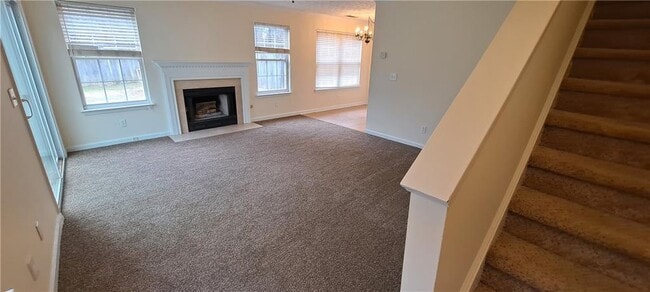 Building Photo - 2395 Lexington Ln