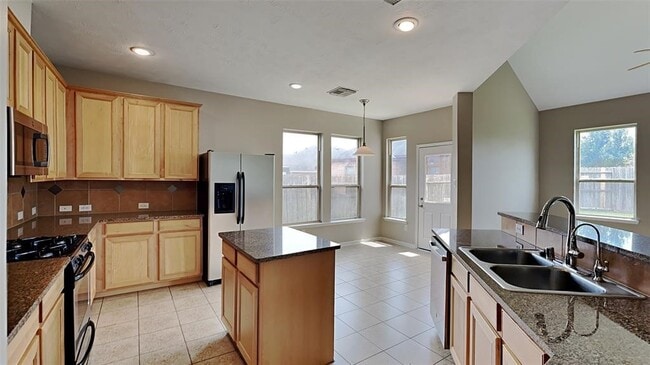 Foto del edificio - 19223 Mustang Pointe Ln