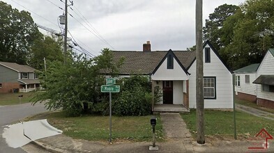 Building Photo - 100 S Moore Rd