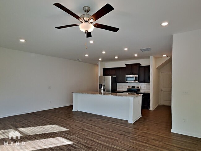 Foto del edificio - 289 Whitetail Cir