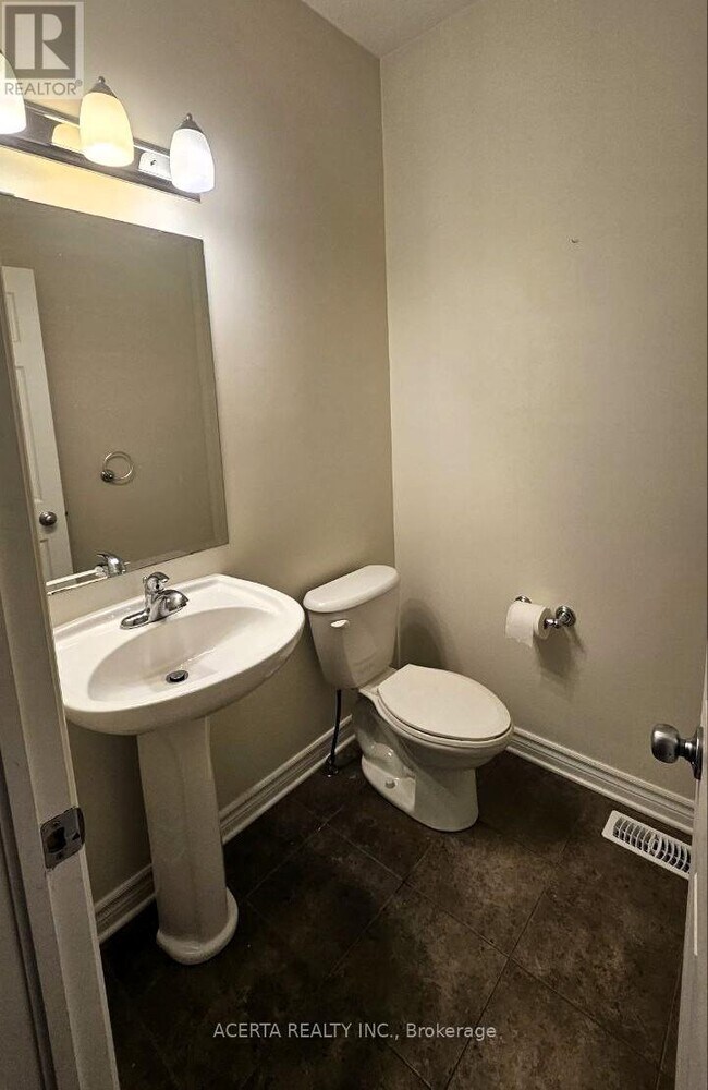 Building Photo - 420 Abbeydale Cir