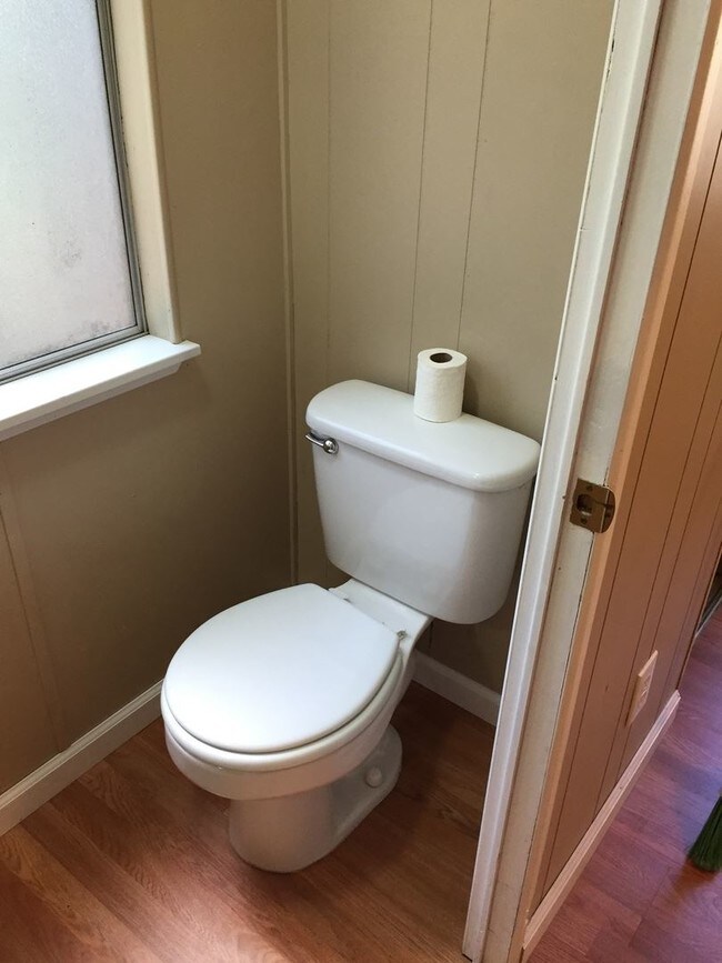 Building Photo - 2 br, 1.5 bath House - 776 College Hill