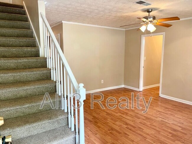 Foto del edificio - 155 Hunter Lane