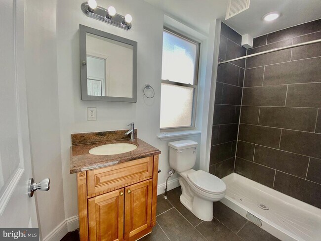 Foto del edificio - 2255 N Broad St