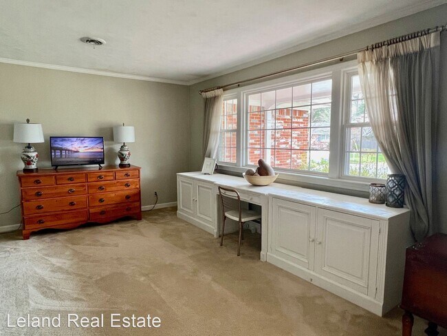 Building Photo - 3 br, 2 bath House - 4652 Paul Revere Road