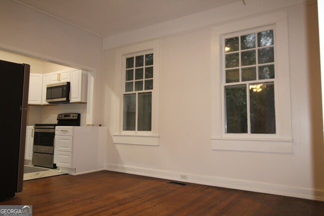 Building Photo - 402 Jefferson St