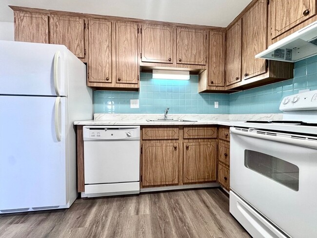 Photo - 4 Old Colony Ln Apartment