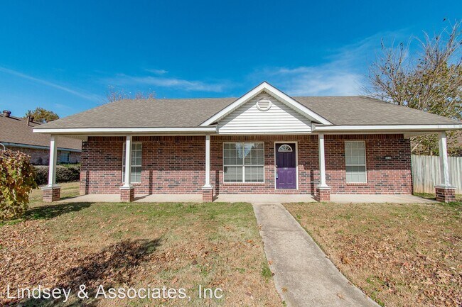 Building Photo - 3 br, 2 bath House - 5738 W Chattel