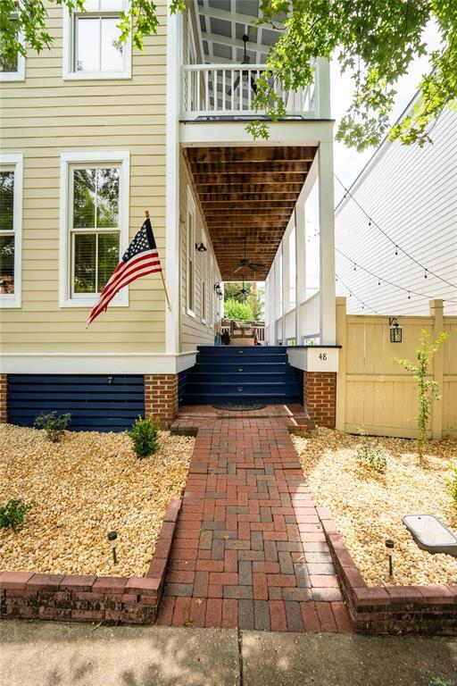 Building Photo - 48 Bright Spot St