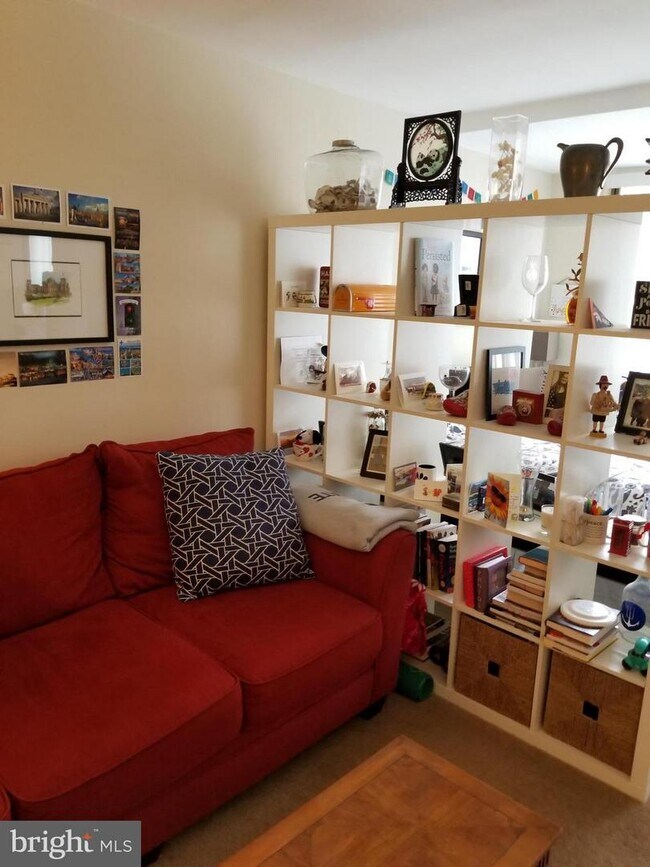 Building Photo - 1111 Arlington Blvd