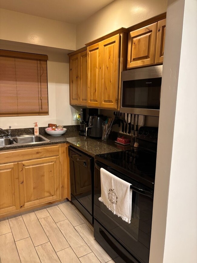 Building Photo - Wonderful Rental