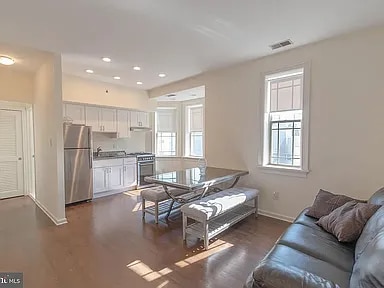 Photo - 1101 N 3rd St Apartment