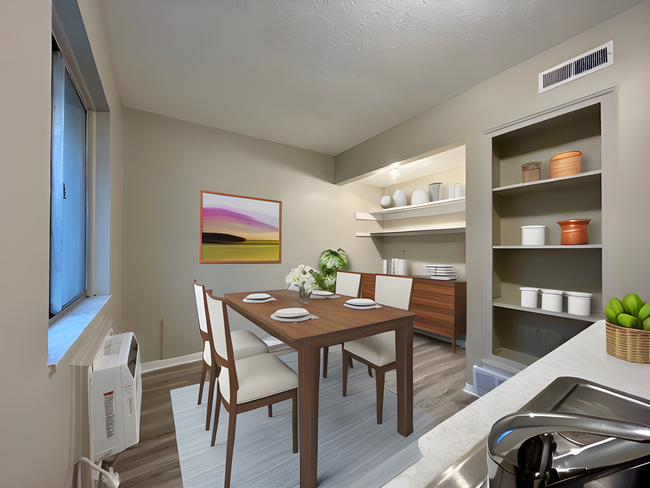 Foto del edificio - Newly Renovated 2BR/1BA Units at Whitethor...