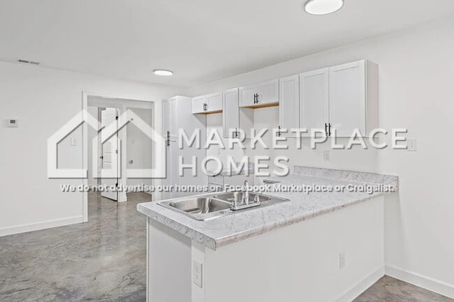 Building Photo - 1373 Cooper St