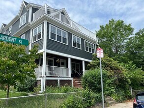 Building Photo - 33 Colberg Ave