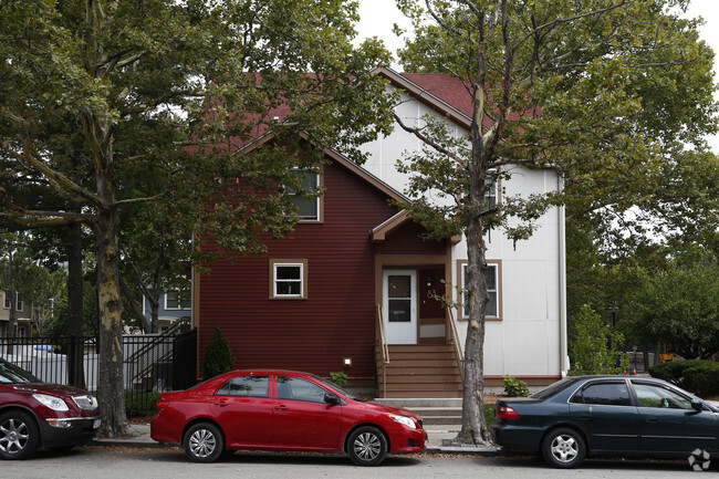 Building Photo - Madison Park Village III