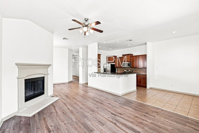 Building Photo - 18843 Cove