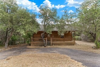 Building Photo - 1466 Bonnyview Dr