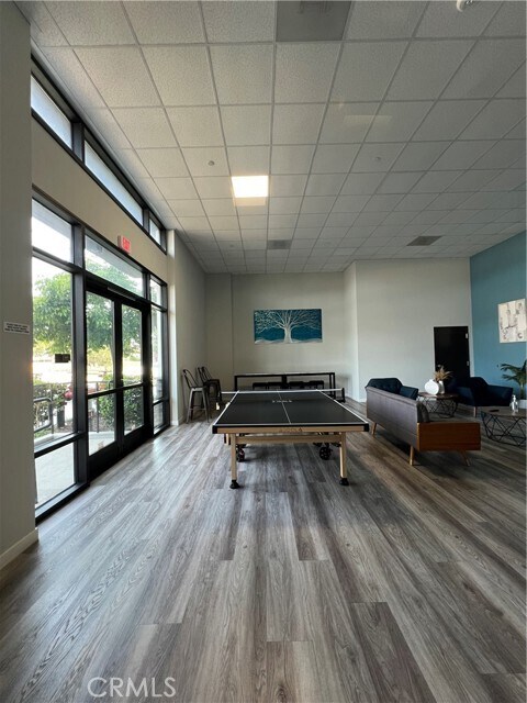 Foto del edificio - 419 N Chandler Ave