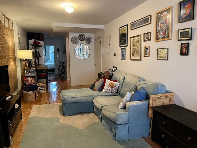 Living room - 211 W 123rd St, Apt #1