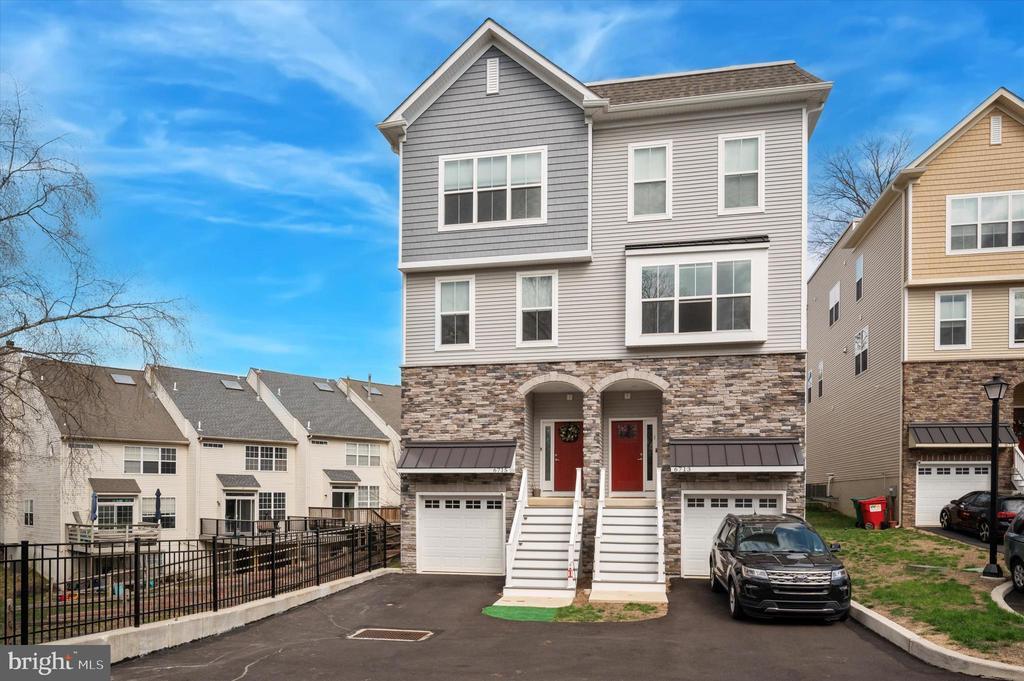 Foto principal - 6715 Cinnaminson Ct