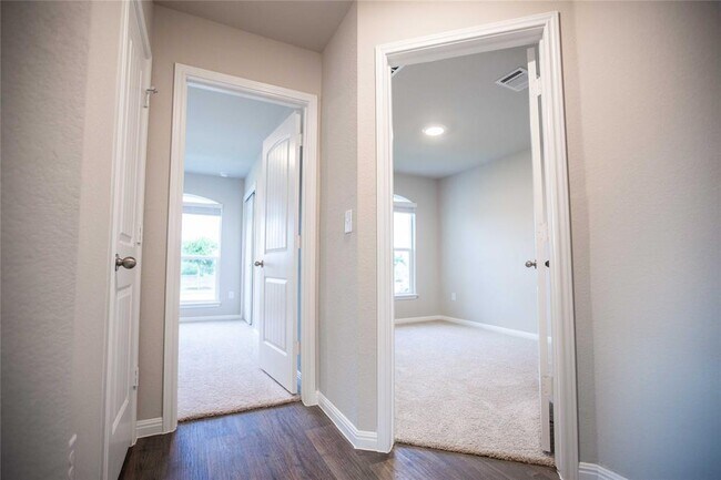 Foto del edificio - 1525 Arborside Dr