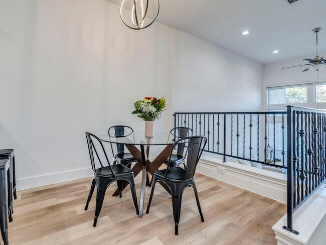 Foto del edificio - 2918 Ranch Road 620 N