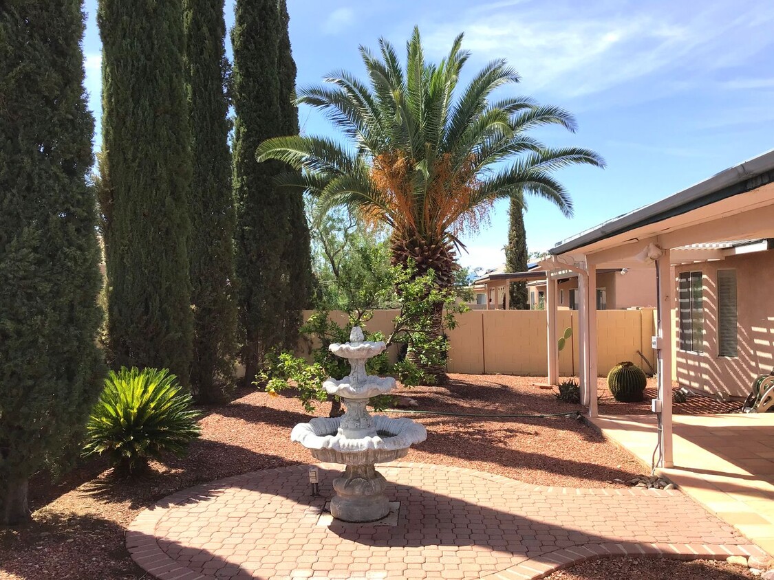 Foto principal - Beautiful, Clean 3Bdrm, 2ba home on East s...