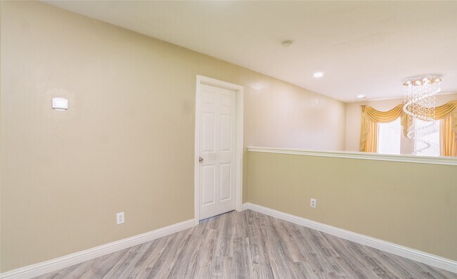 Building Photo - 12819 Wisteria Park Dr