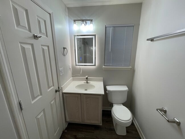 Building Photo - 220 Campus Dr