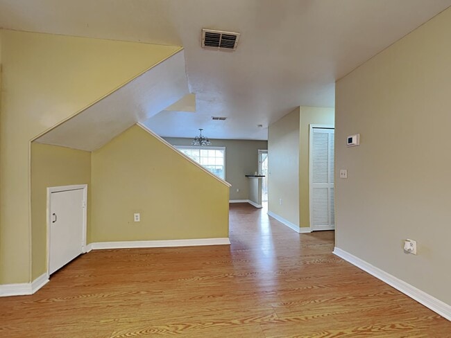 Building Photo - 7606 Glades Ct