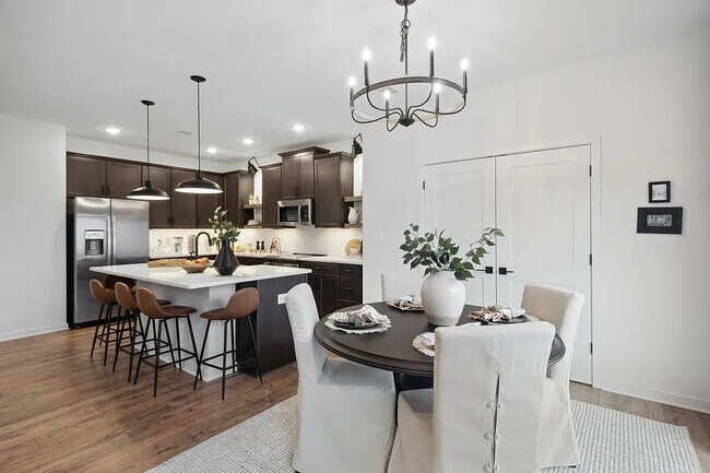 Foto del edificio - 132 Reformation Dr