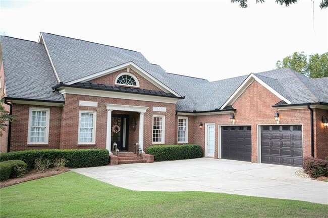 Building Photo - 6202 Talmadge Way