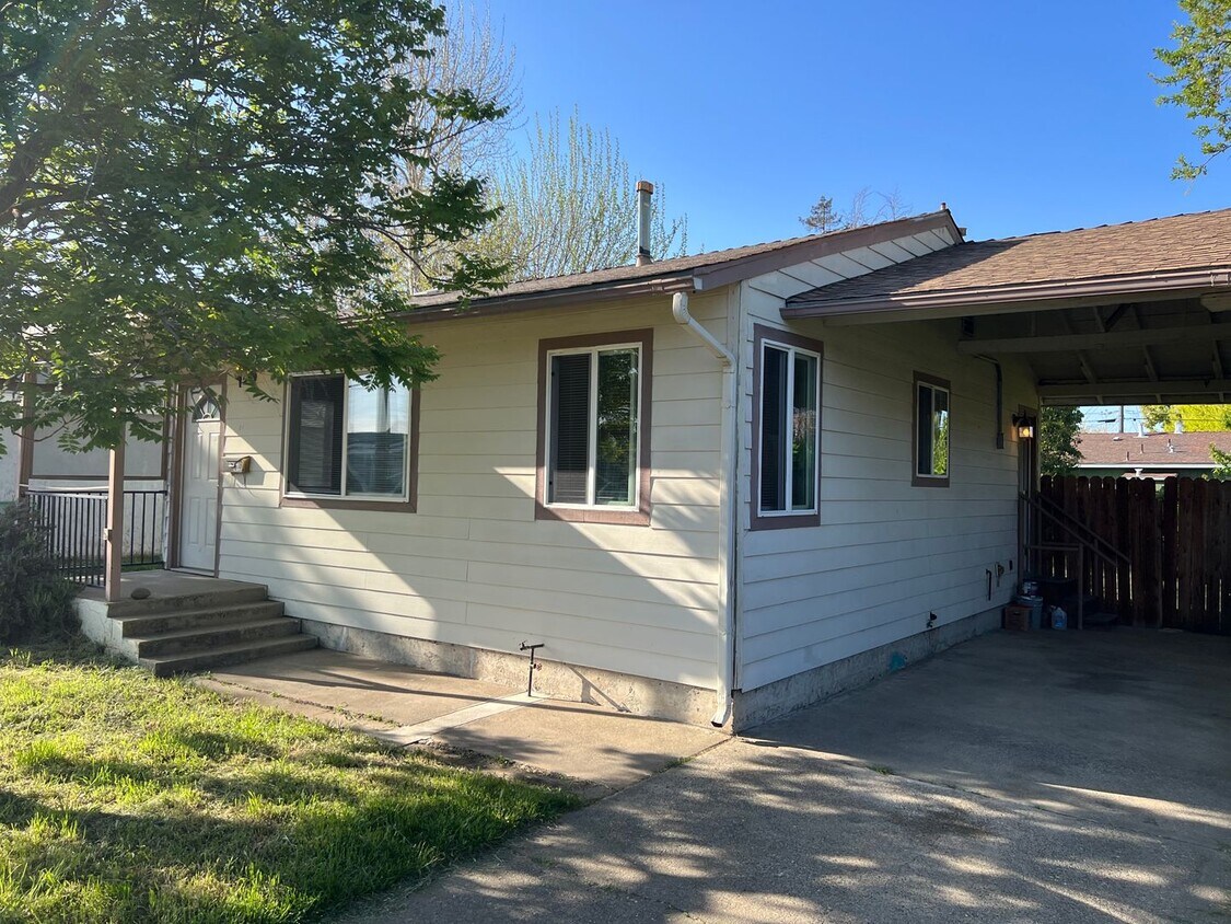 Photo - 618 James St - West Sacramento 95605
