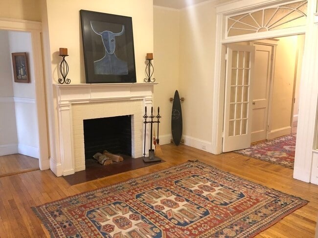 Foto del edificio - 60 Parkman St