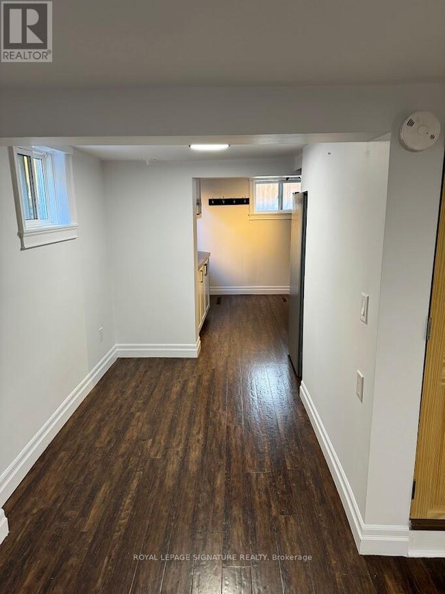 Photo du bâtiment - 842 Sixth St