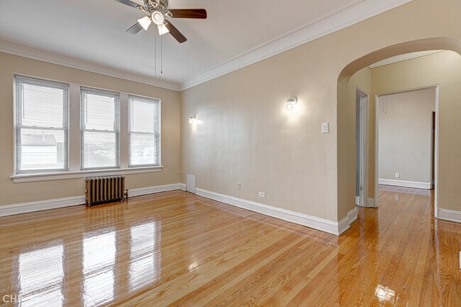 Building Photo - 1738 W 81st St