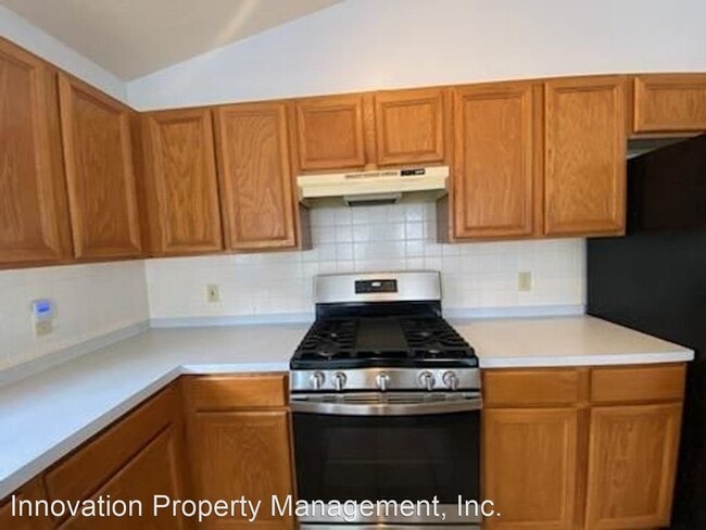 Building Photo - 3 br, 2 bath House - 2002 Blue Heron Dr