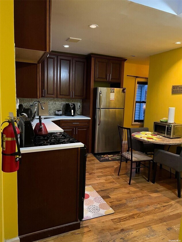 Foto principal - 106-53 160th St