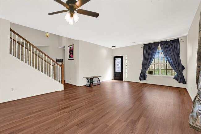 Building Photo - 9340 Royal Way