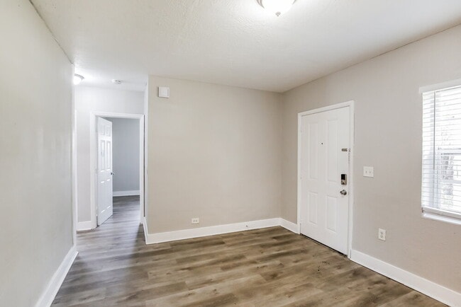 Foto del edificio - 16461 NW 19th Ave