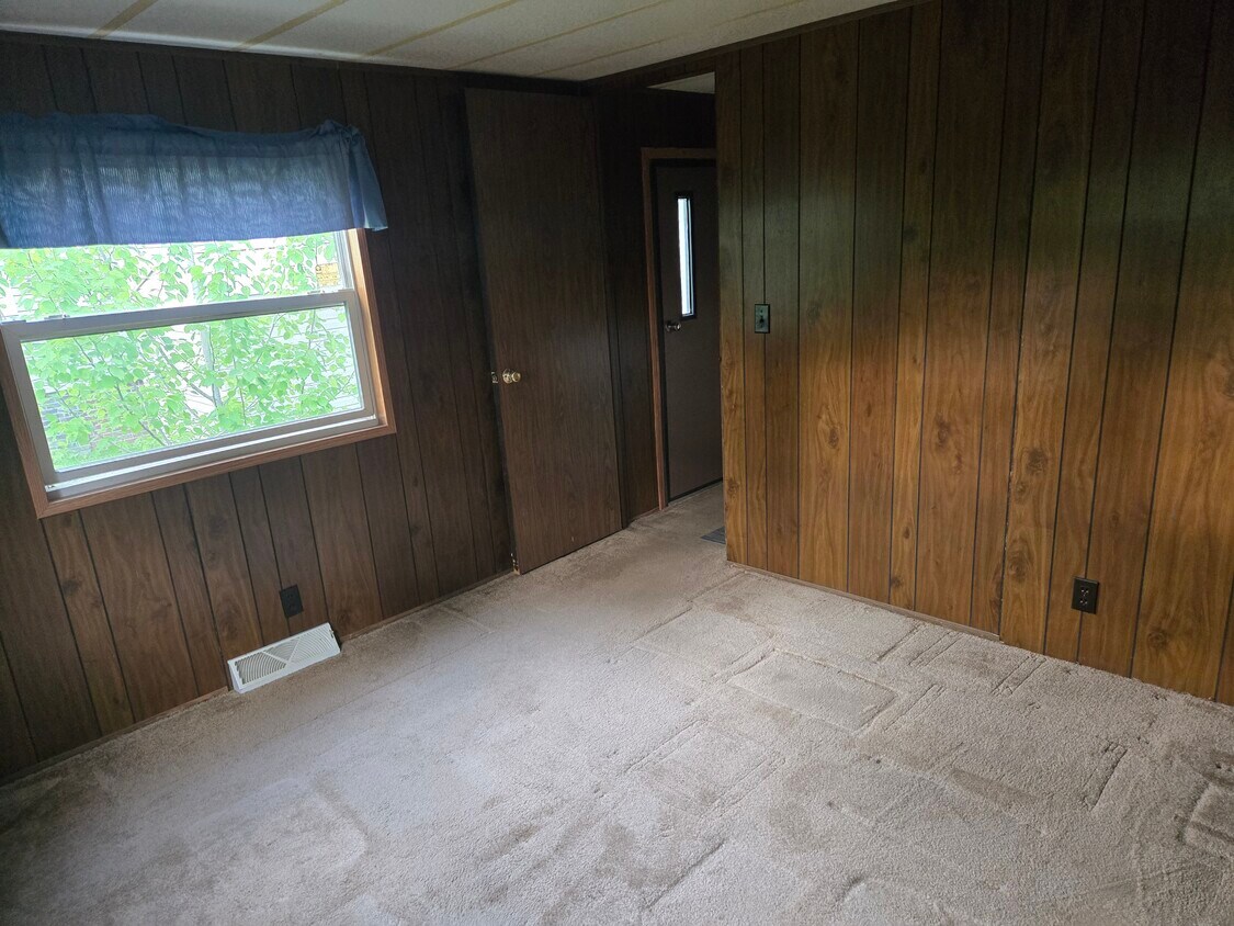 Foto principal - 12525 Knollwood Ln