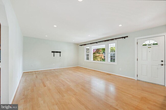 Foto del edificio - 4326 Mariner Ln