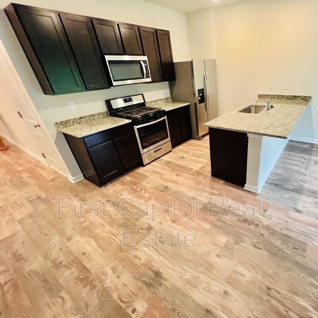 Building Photo - 555 Locust Run Dr