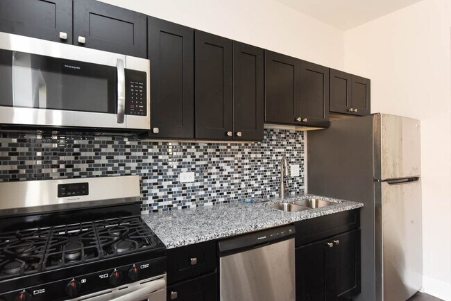 Foto del edificio - 4365 N Elston Ave