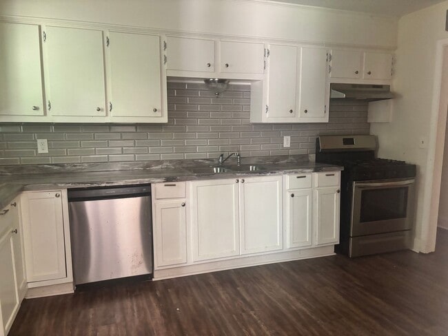 Building Photo - 120 Paso Cove