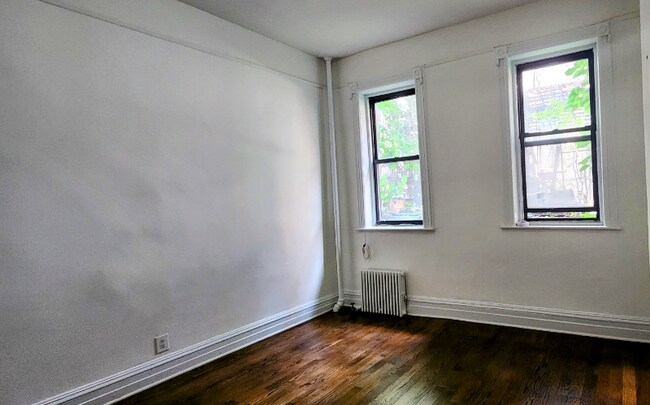 Building Photo - 165 E 87th St